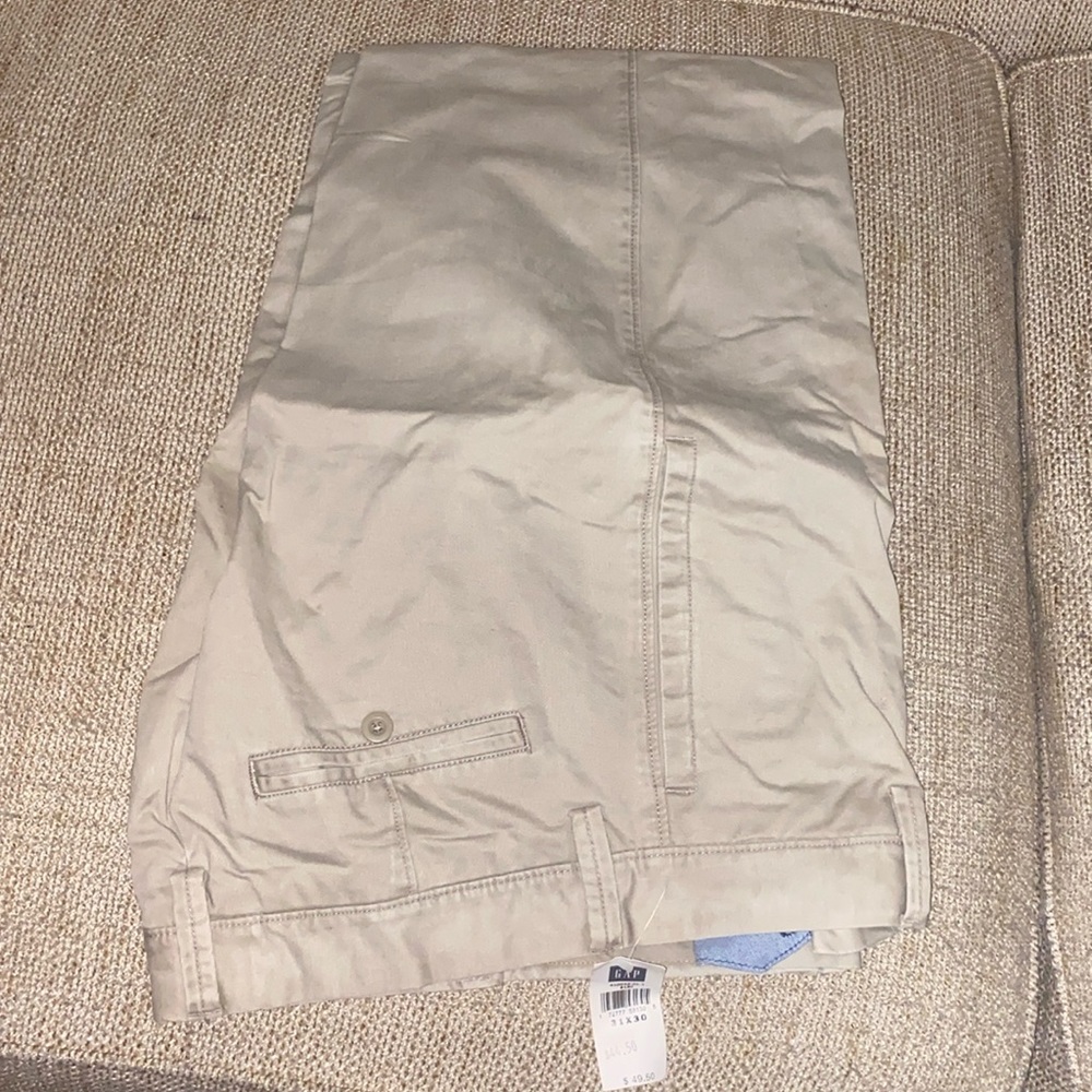 Men’s Gap Khaki Pants Size 31 X 30
